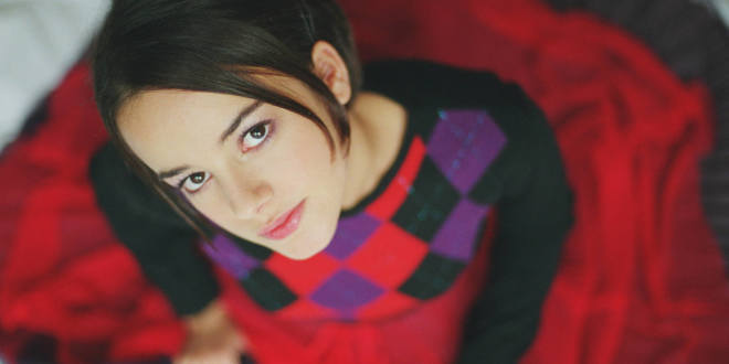 Alizée Twitter: avis et popularité